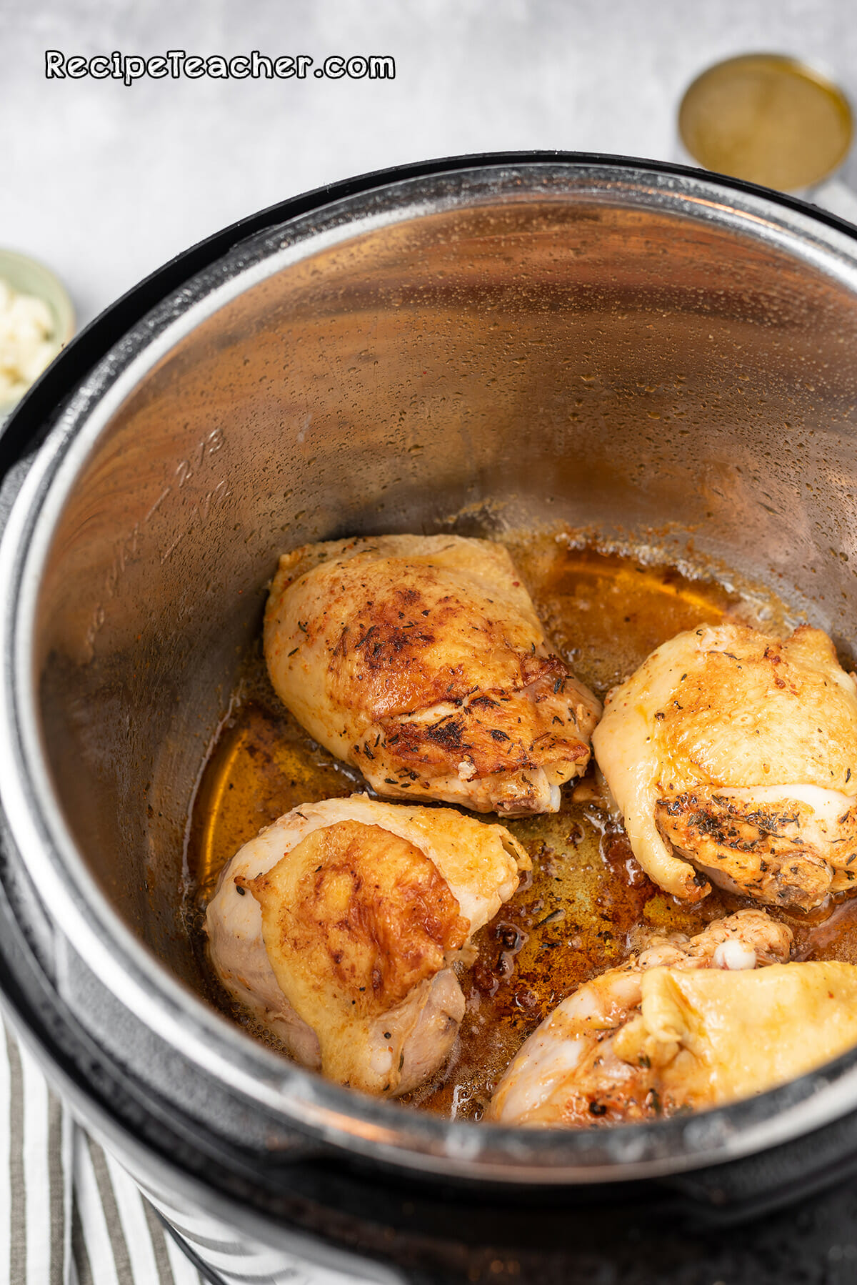Recipe for Instant Pot creamy garlic chicken