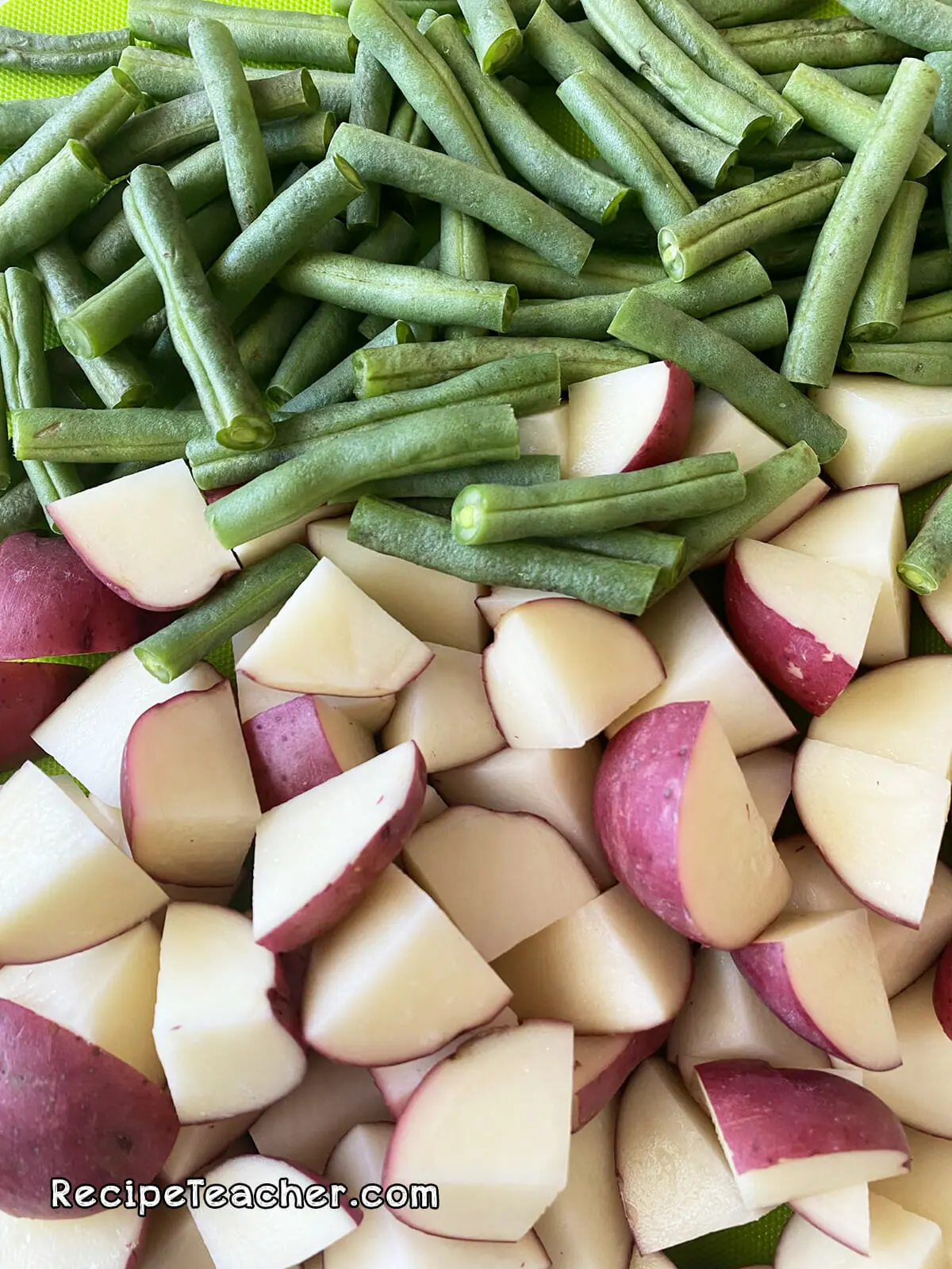 Recipe for Creamy Garlic Parmesan Red Potatoes and Green Beans 