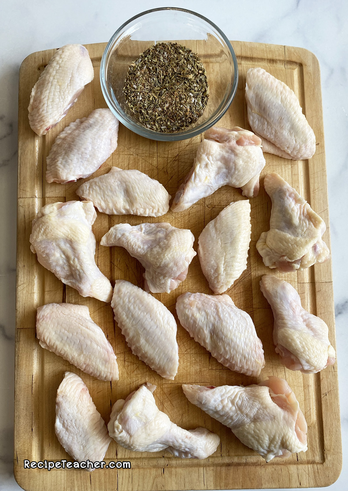 Recipe for air fryer chicken wings.