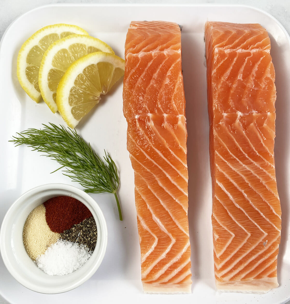 All the ingredients to make easy and delicious George Foreman Grill salmon filets.