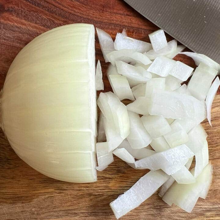 How to Peel and Chop an Onion RecipeTeacher