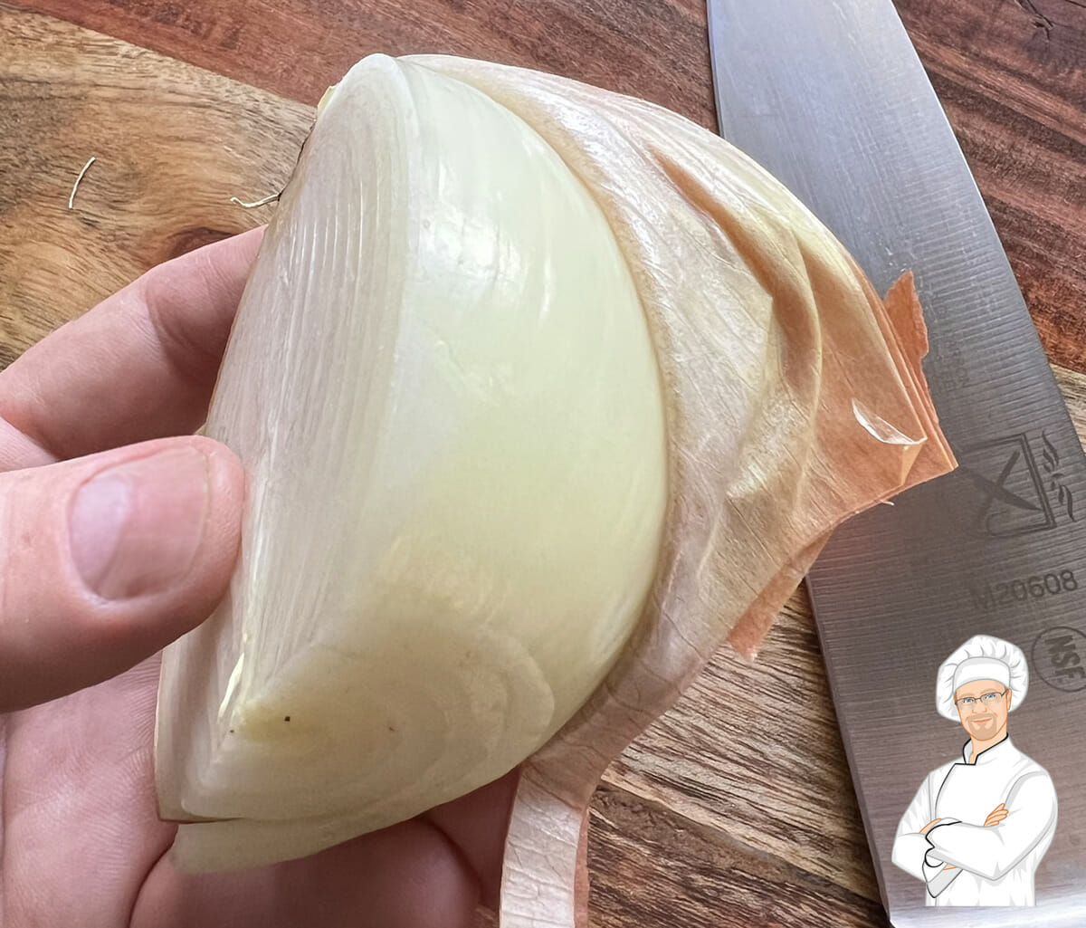 How to peel and chop an onion