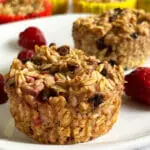 Recipe for baked oatmeal, banana, raspberry breakfast cups