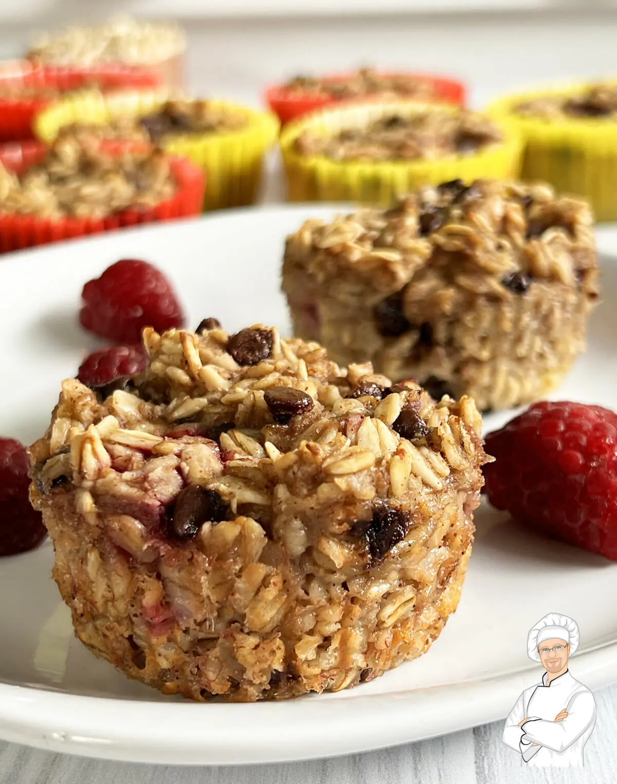 Baked oatmeal banana raspberry breakfast cups