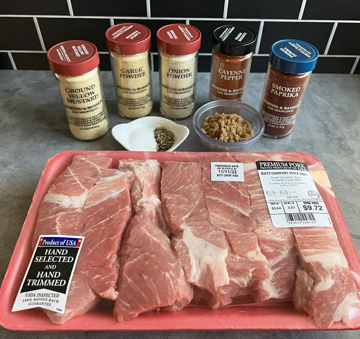 All the ingredients to make oven roasted country style pork ribs