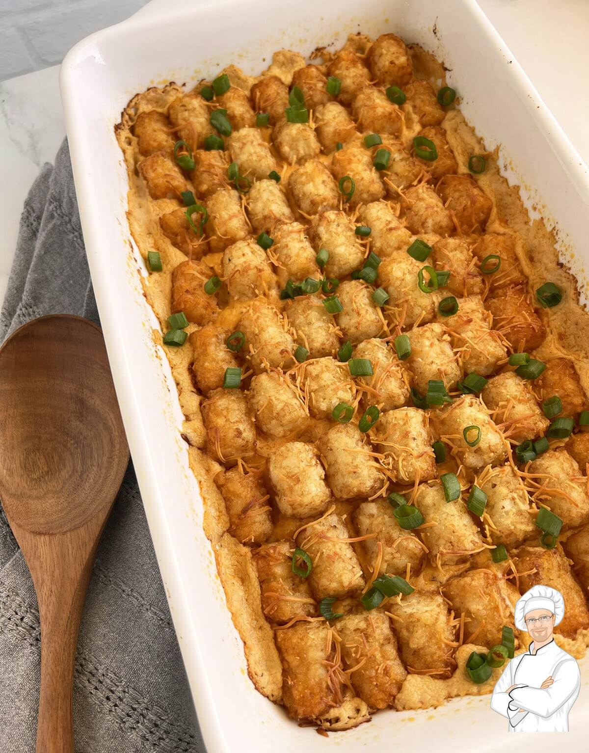 Recipe for buffalo chicken tater tot casserole.