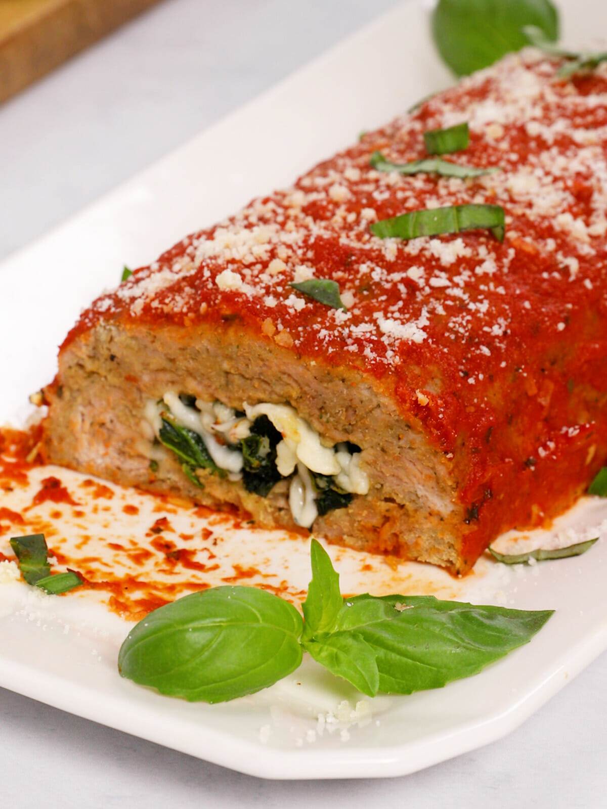 Recipe for spinach and mozzarella stuffed turkey meatloaf.