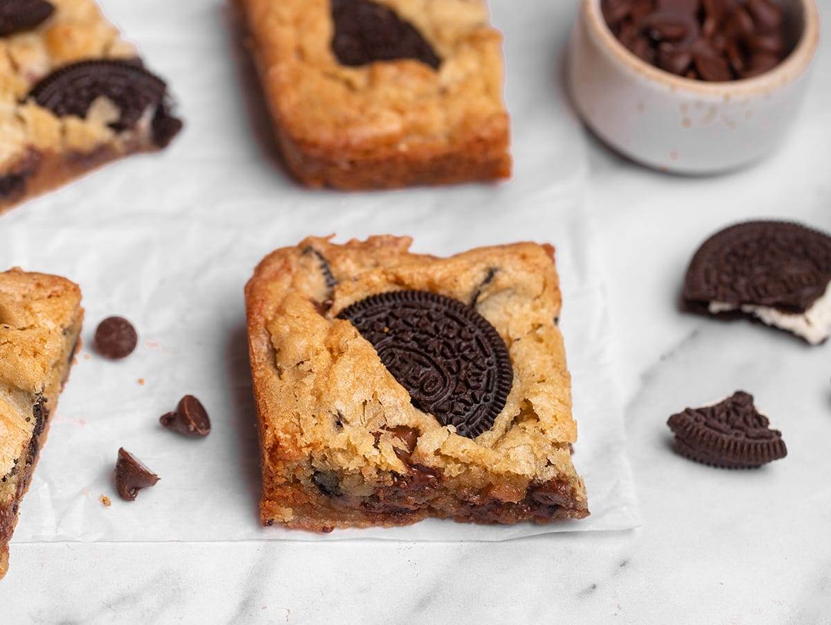Oreo blondies recipe