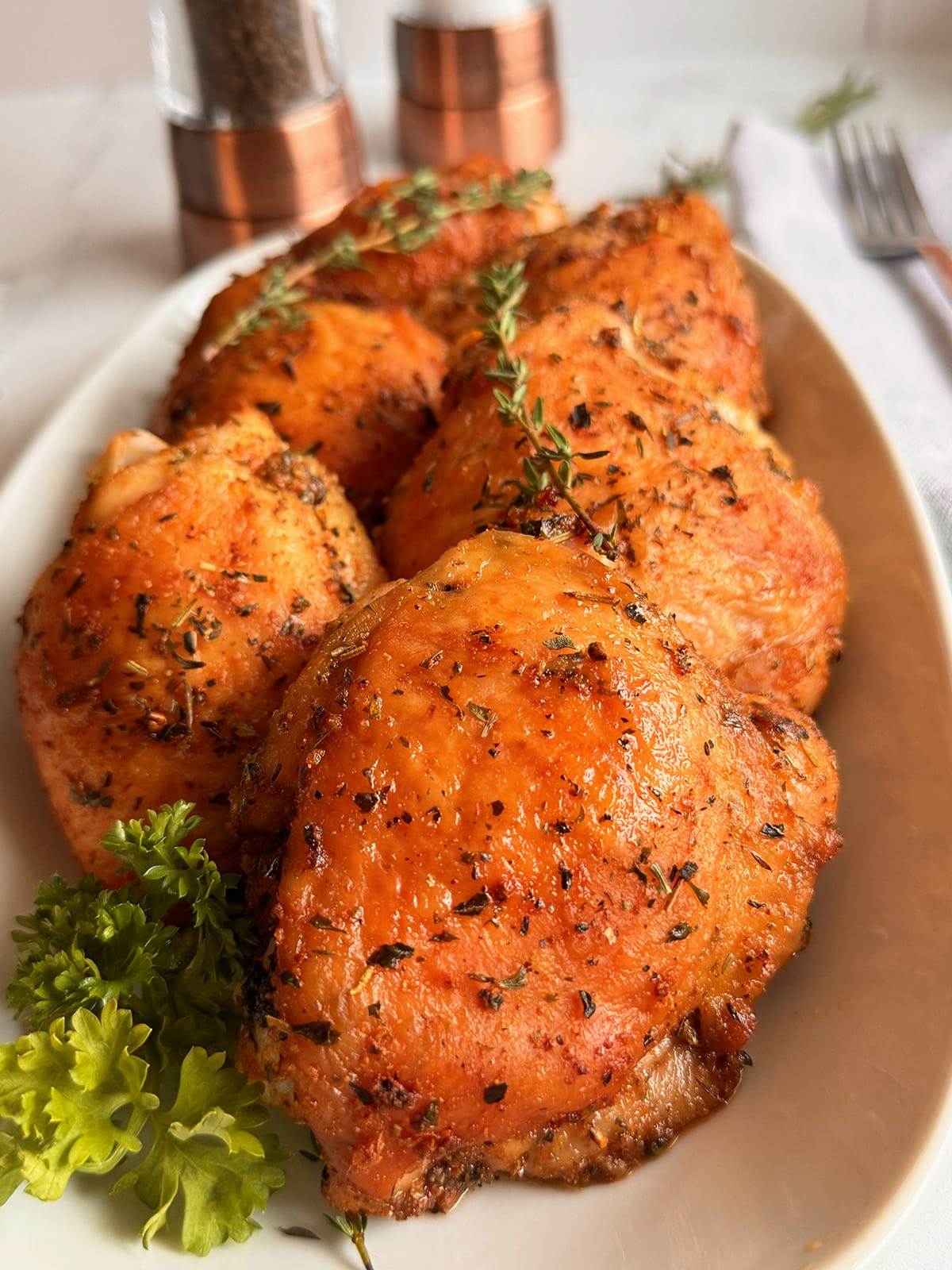oven baked crispy and juicy chicken thighs