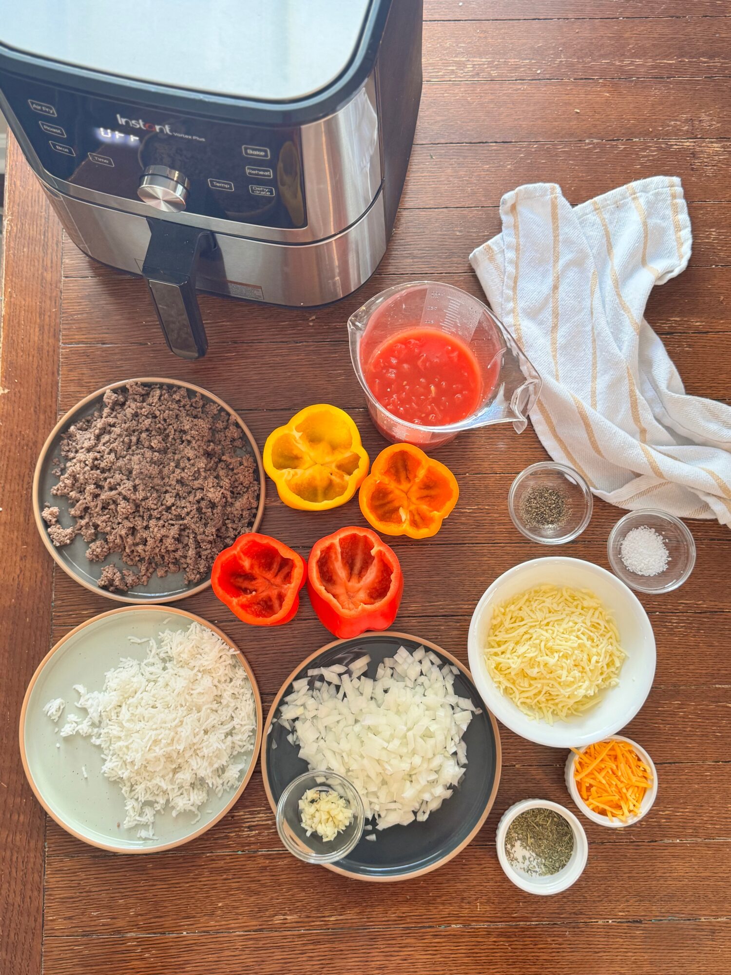 Ingredients for air fryer stuffed peppers with ground beef.